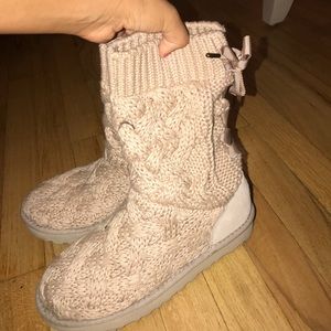 UGG Australia Beige Knit Bow Boots